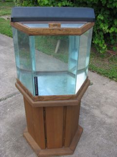 Approx. 15 Gallon Hexagon Oceanic Aquarium Fish Tank & Wood Cabinet w