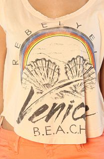 Rebel Yell The Venice Beach Muscle Tee in Apricot