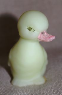 Vtg Fenton Custard Satin Glass Duck Duckling figure Art Rare Bird Hand
