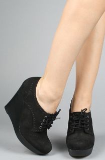 Seychelles The Case Closed Shoe in Black