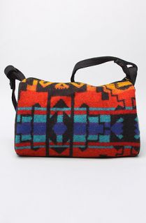 Pendleton The Dopp Bag With Strap in Black Cave Creek