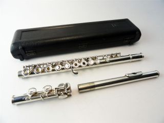 Yamaha 281 Open Hole Flute with Hard Case
