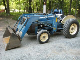 Ford 2000 tractor loader ag turf tires 2wd gas three point hitch pto