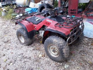  1986 Honda Fourtrax 350 4x4 Parting Out