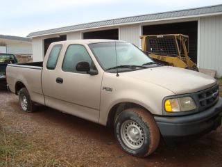 Look  1997 Ford F150 Bad Engine Nice Truck  Look