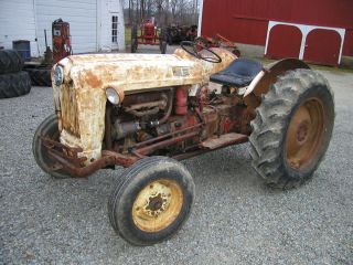 1958 Ford 860 series tractor 3pt hitch EXCELLENT tires wide front PTO