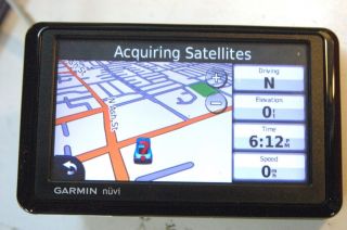 Garmin Nuvi 1390LMT 4 3 Automotive GPS Receiver plus Accessories