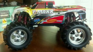  TMAXX Truck with remote control & Toolbox Gas powered RC 4x4