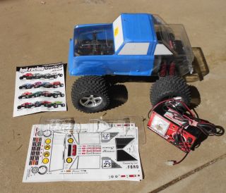traxxas gas powered rc truck to complete or use for parts