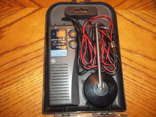 GE PORTABLE CB IN CASE WITH ANTENNA AND POWER CORD WORKS GREAT
