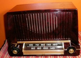  General Electric Radio Bakelite Case
