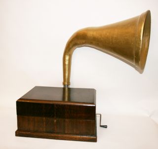 Ginn Phonograph Grammophone EMG Expert Gramophone