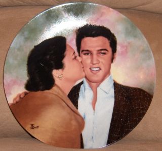 Delphi Elvis Presley Elvis and Gladys Looking at A Legend Plate
