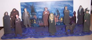 Harry Potter Panoramic 10 Character Wood Sculpture Set