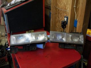 K2500 Chevy Pick Up and Suburban Left Used Head Light Complete with