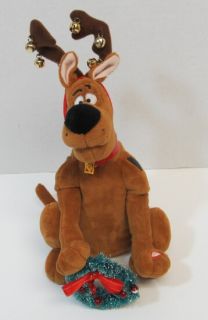 SCOOBY DOO Christmas Singing Talking Plush Reindeer Antler & Wreath 10