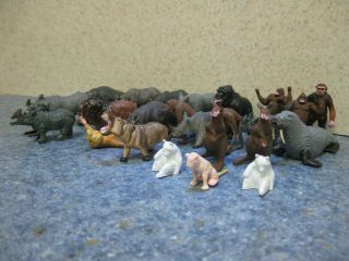 25 O Scale Hippos Gorillas and Other Circus Animals