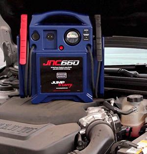 The JNC660 provides 1,700 peak amps and 425 cranking amps of power to
