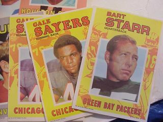 RARE Original 1971 Lot 17 Topps Pin Up Posters Football Starr Sayers