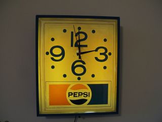 Vintage Pepsi Cola Electric Light Up Sign Wall Clock   Works