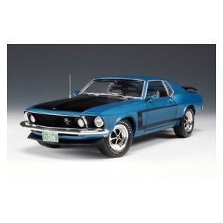  Ford Mustang Boss 302 Acapulco Blue 1/18 Highway 61 