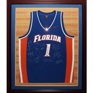 2007 Florida Gators Team Autographed (with Billy Donovan