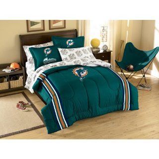BSS   Miami Dolphins NFL Embroidered Comforter Twin/Full