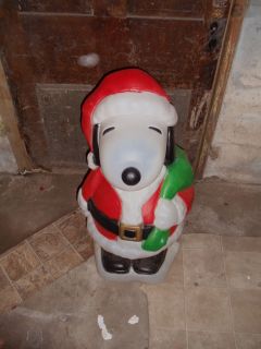 Snoopy Christmas Blow Mold Santas Best Plastic Very Good Condition