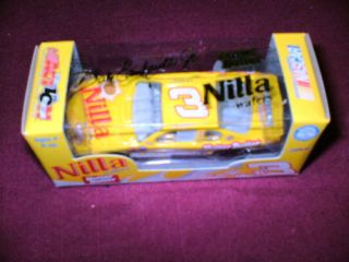 Action Dale Earnhardt Jr 3 Nilla Nutter Butter Car
