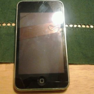 Apple iPod Touch 3rd Generation 8 GB