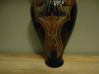 Beautiful Royal Doulton Lambeth Vase   Stunning Art Nouveau Decoration