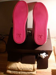 Damier - Saint - 80/32 - Azur - The RealReal Is Selling Kanye West's Louis  Vuitton Shoes From 2009 - Louis - Tulle - Vuitton - Logo - LV - Belt -  M9609 – borsa louis vuitton deauville in tela monogram marrone e pelle  naturale