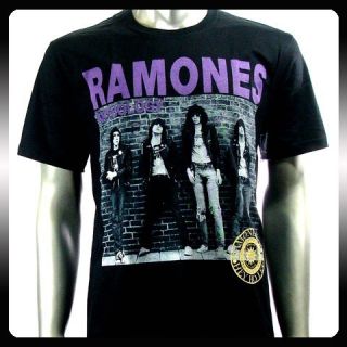 Ramones American Punk Metal Rock Band Men T Shirt Sz M RAM21