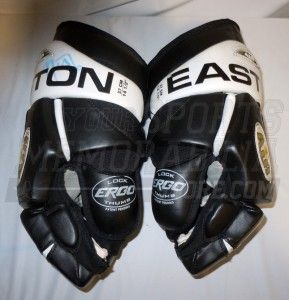 Joe Thornton Boston Bruins Signed Game Used Worn Hockey Gloves San