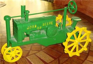 John Deere Metal Toy Tractor w Metal Wheels 1 16 Scale  