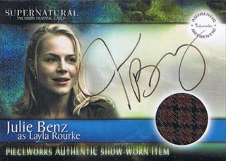 Supernatural Auto PWA1 Julie Benz Autograph Pieceworks Card Dexter