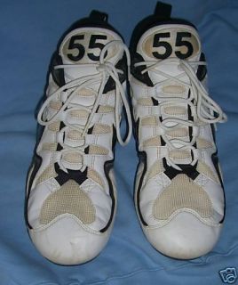 Junior Seau Game Used Worn 2000 Chargers Nike Cleats 15