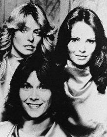 Charlies Angels Kate Jackson Jaclyn Smith 24X30 Poster