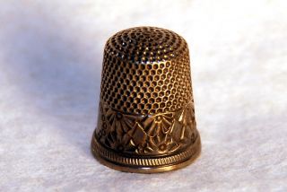 Antique signed KETCHAM McDOUGALL Sterling Silver EMBOSSED THIMBLE Size