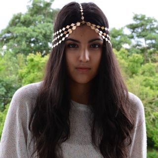 Kim Kardashian Nicole Richie Celebrity Style Gold 7 Chain Diamond Hair