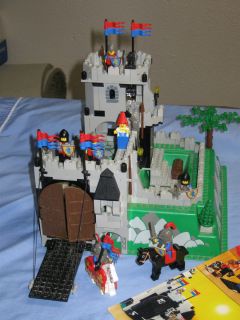 LEGO Land Castle Kings Mountain Fortress #6081 complete with