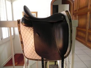 Laguna Dressage Saddle by Custom Saddlery Only Slightly Used