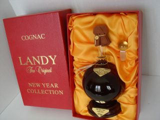 LANDY COGNAC ANIMAL DECANTER THE NEW YEAR COLLECTION YEAR OF DOG