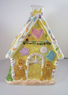 Laurie Gates Holiday Treats Gingerbread Cookie House