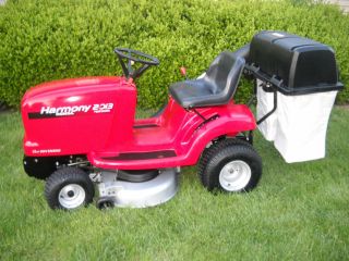 Honda 2013 Lawn Tractor Auto Hydro 38 Riding Nower with Bagger and