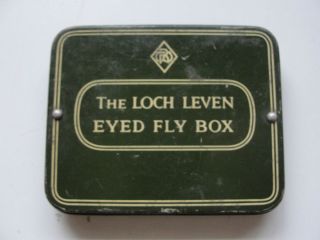 THE LOCH LEVEN EYED FLY BOX ANTIQUE BOX WITH FLIES MADE IN ENGLAND