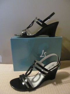 Lifestride Womens Shoes Black Sandals Heels Strappy Size 11