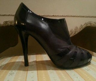 Gorgeous LK Bennett Purple Peep Toe Shoe Boot Size 4