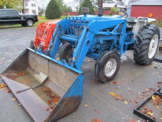 5610 Ford 2WD with Loader Runs Good Used Tractor 72 HP Power Steering