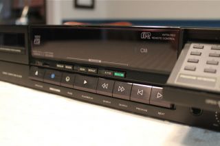 Magnavox CDB650 CD Player Philips TDA1541 DAC w Remote